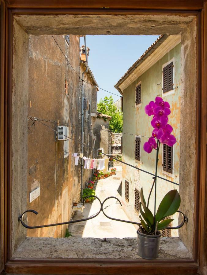 Di Piazza *