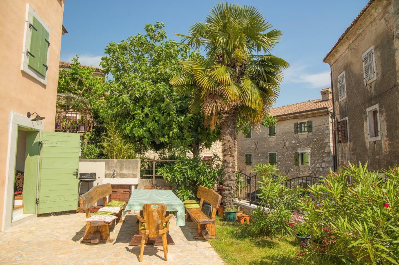 Di Piazza Apartment