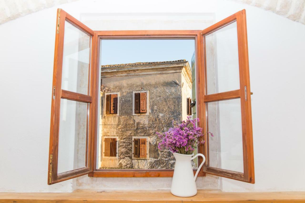 Di Piazza Apartment